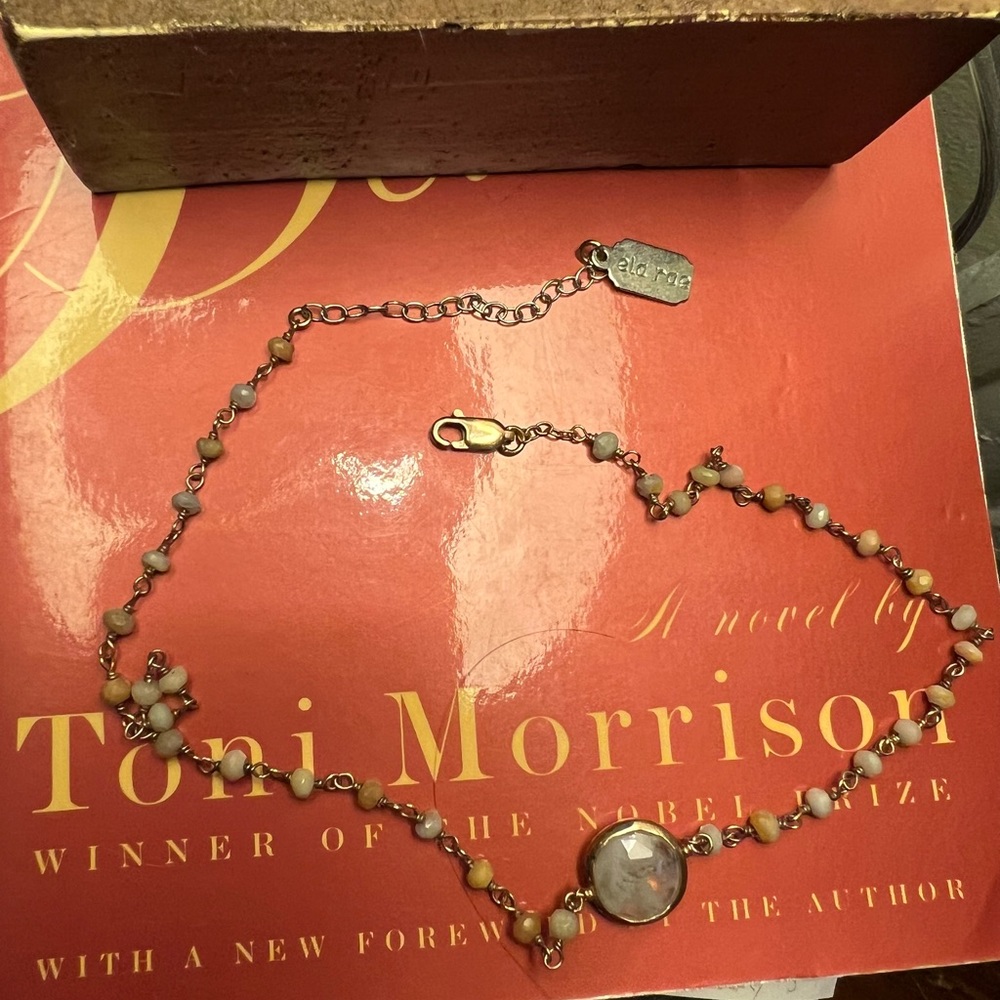 Ela Rae choker